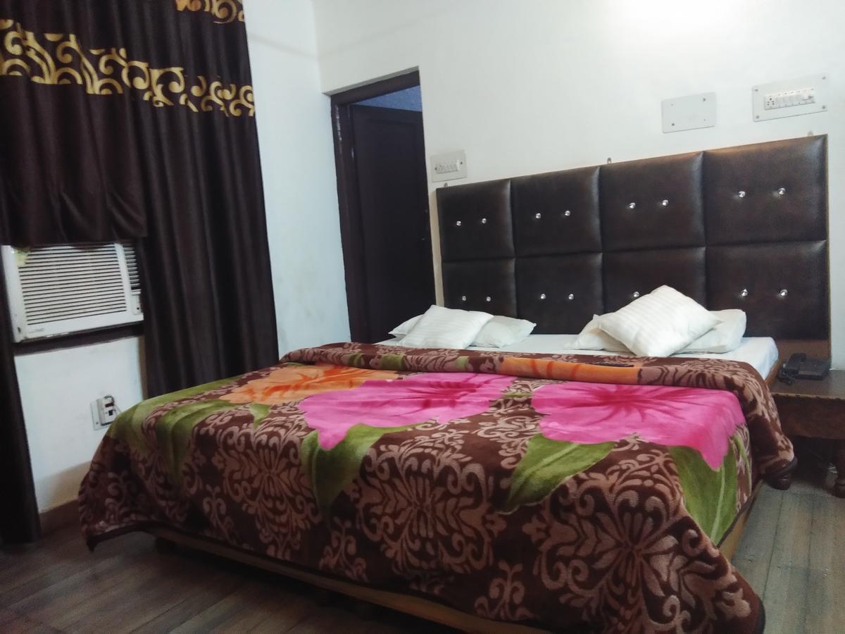 ג'אמו Mini Moti Mahal By Mtmc Rooms מראה חיצוני תמונה