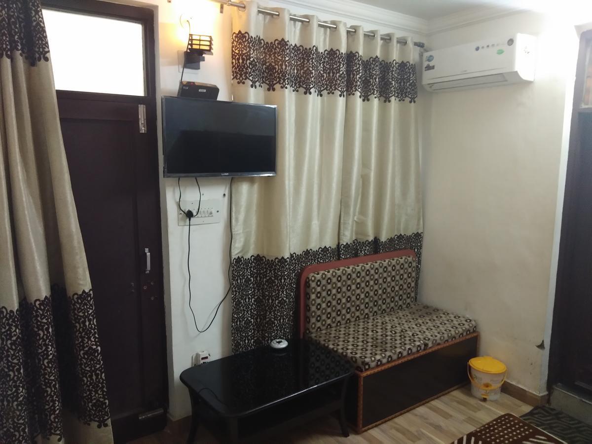ג'אמו Mini Moti Mahal By Mtmc Rooms מראה חיצוני תמונה