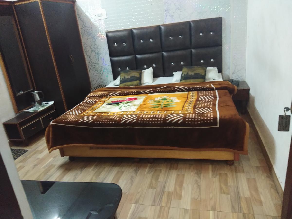 ג'אמו Mini Moti Mahal By Mtmc Rooms מראה חיצוני תמונה