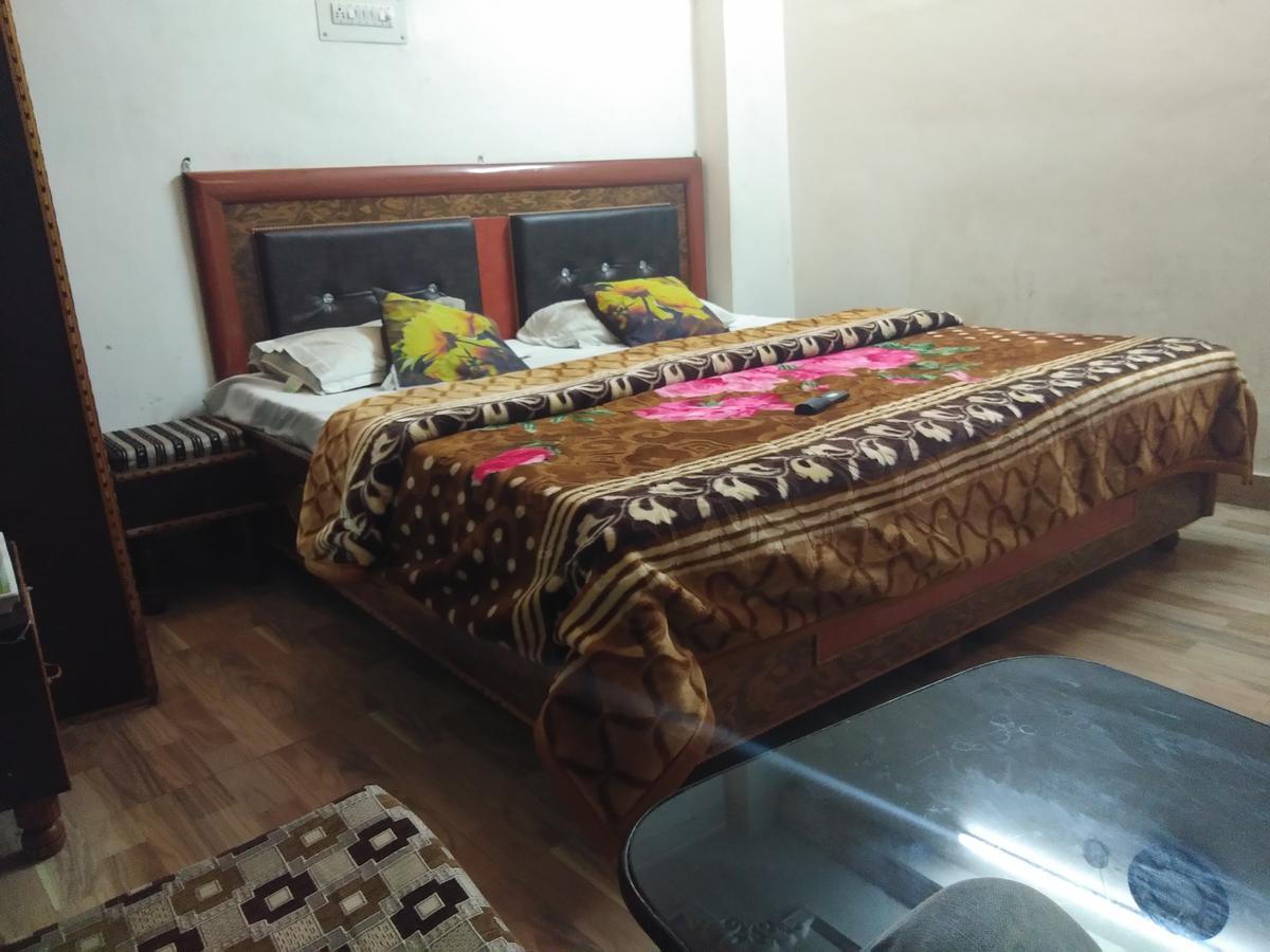 ג'אמו Mini Moti Mahal By Mtmc Rooms מראה חיצוני תמונה
