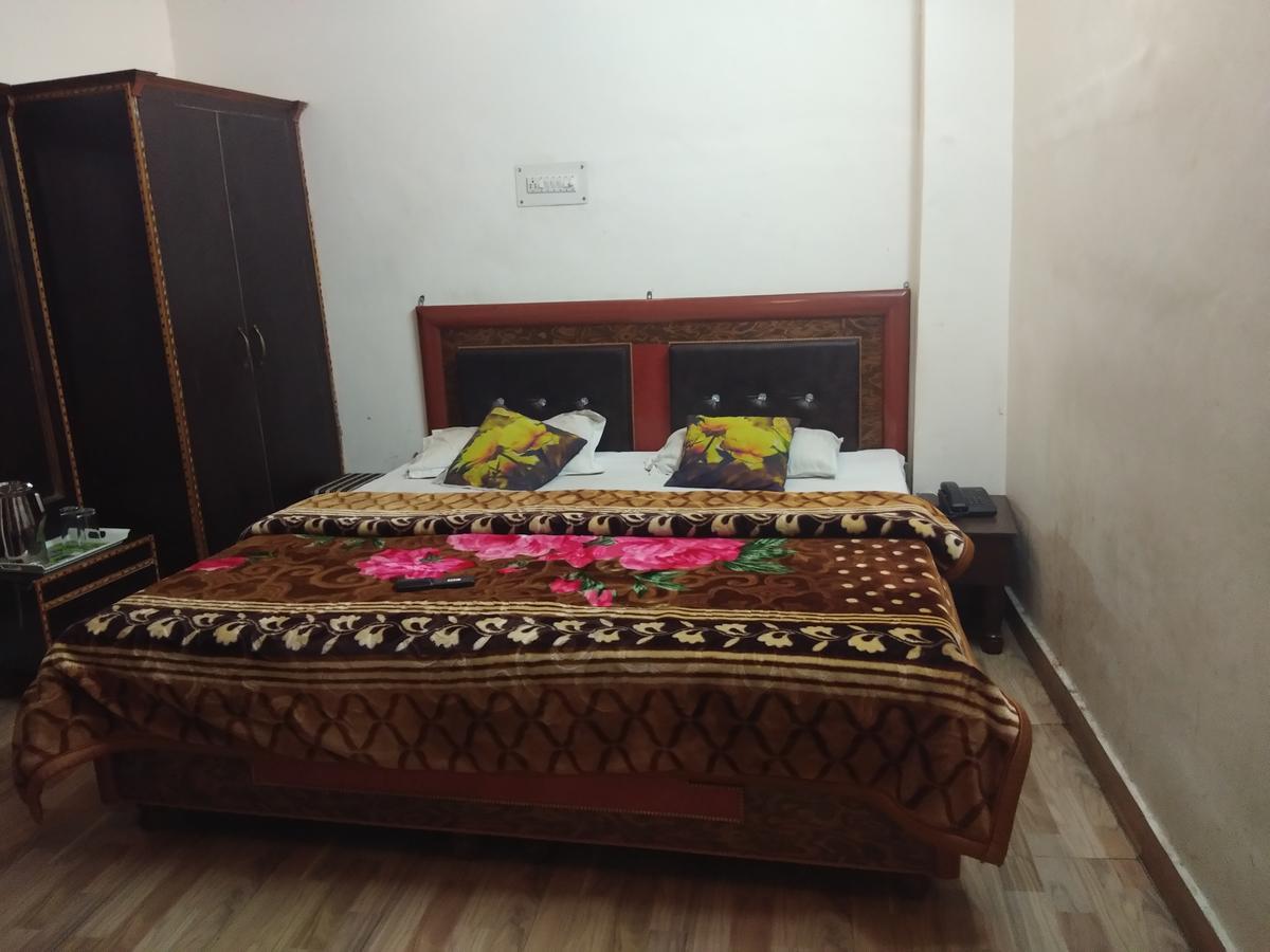 ג'אמו Mini Moti Mahal By Mtmc Rooms מראה חיצוני תמונה