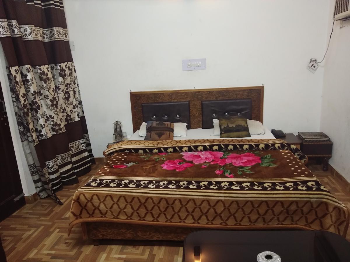 ג'אמו Mini Moti Mahal By Mtmc Rooms מראה חיצוני תמונה
